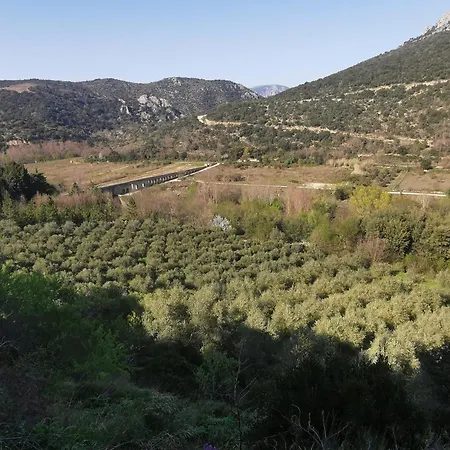Luxusní stan Le Dome Geodesique Ansignan