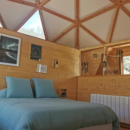 Luxusní stan Le Dome Geodesique Ansignan